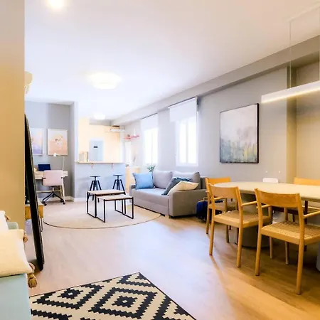 Appartamento ático Alfonso Amplio Céntrico Renovado 10 Pax *
