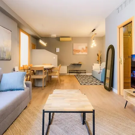 Atico Alfonso | Amplio Centrico Renovado | 10 Pax * Сарагоса