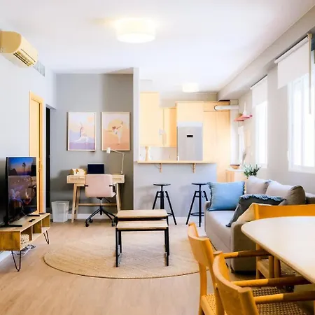 ático Alfonso Amplio Céntrico Renovado 10 Pax