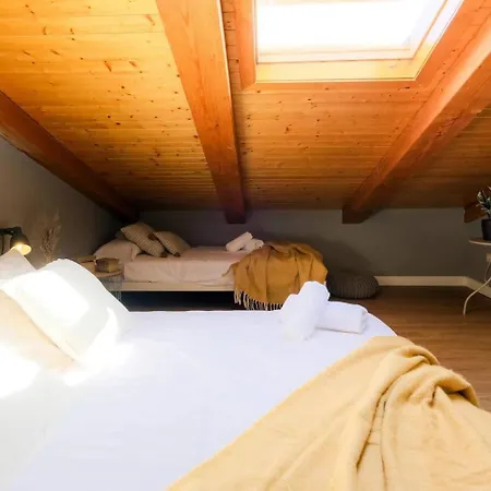 Atico Alfonso | Amplio Centrico Renovado | 10 Pax Апартаменты *