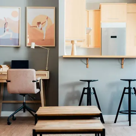 Atico Alfonso | Amplio Centrico Renovado | 10 Pax Сарагоса