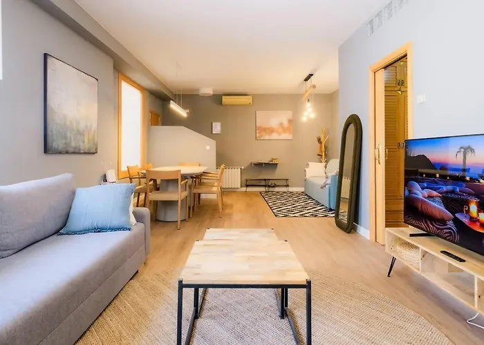 Atico Alfonso | Amplio Centrico Renovado | 10 Pax * Сарагоса