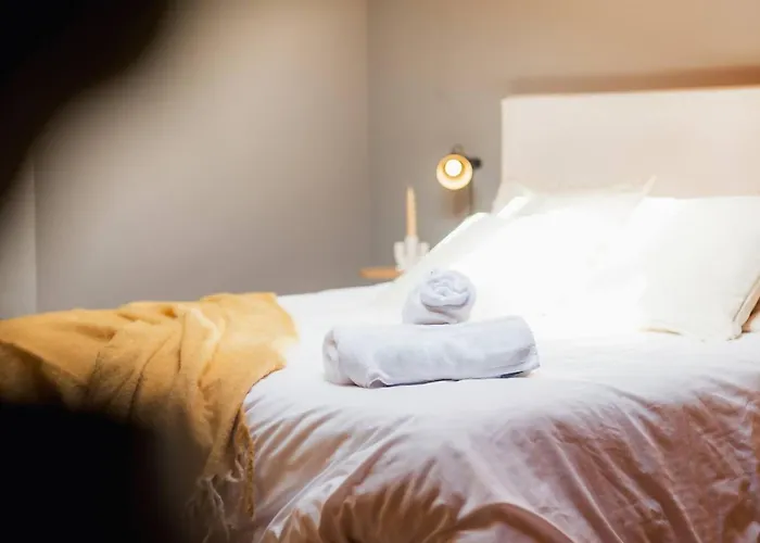 Atico Alfonso | Amplio Centrico Renovado | 10 Pax